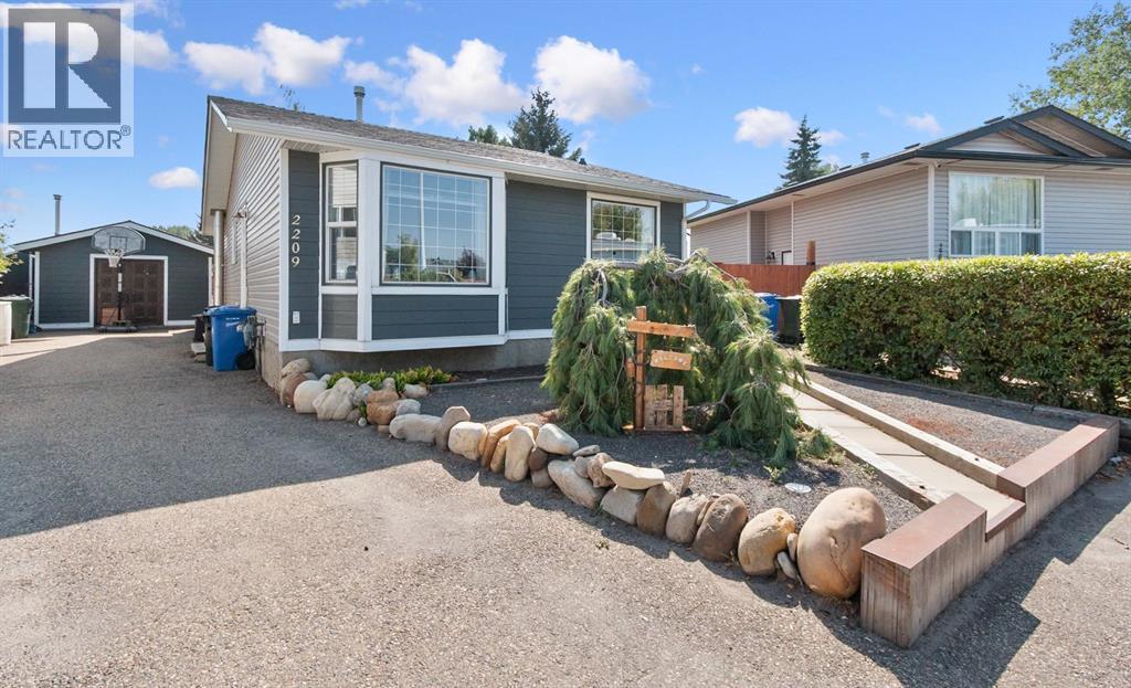 9 Avenue Unit 2209, Didsbury, AB T0M 0W0