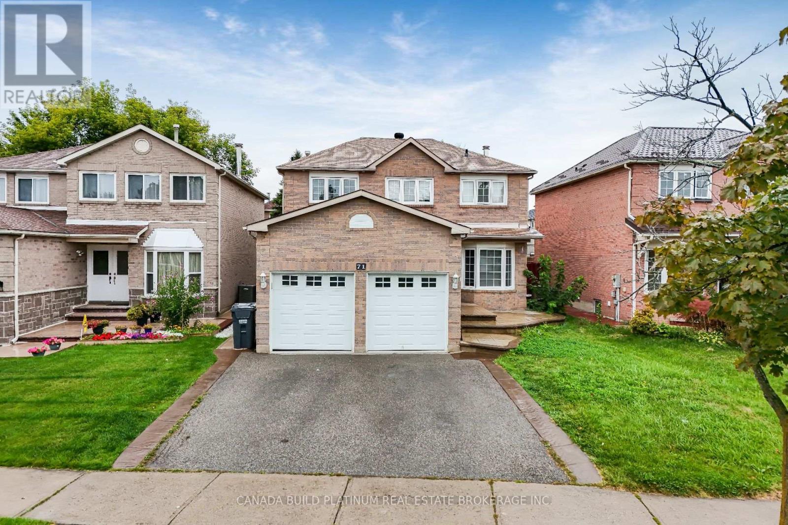 71 Ravenswood Dr, Brampton, ON L6Y 4A2