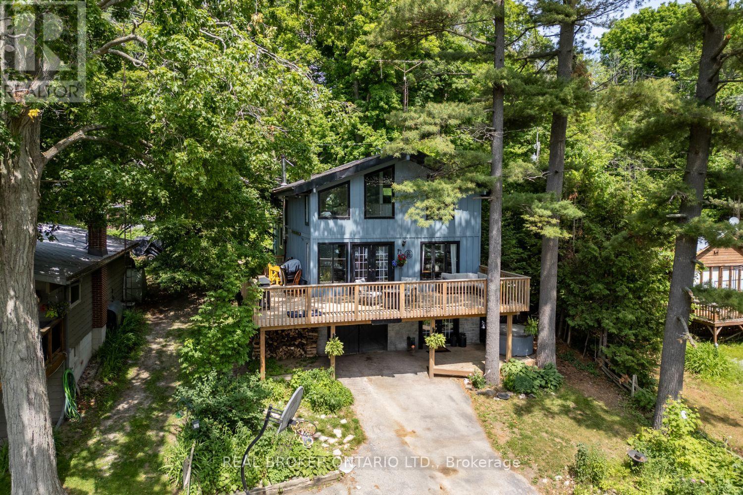 126 Pine Point Ln, Scugog, ON L9L 1B4