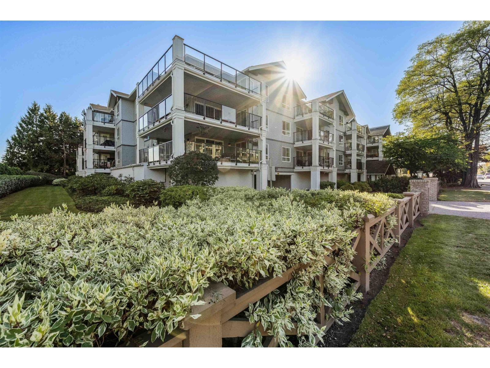 20976 56 Avenue Unit 210, Langley, BC V3A 7Z2