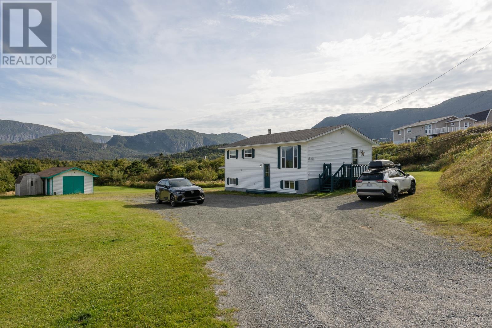15 Pennells Rd, Lark Harbour, NL A0L 1H0