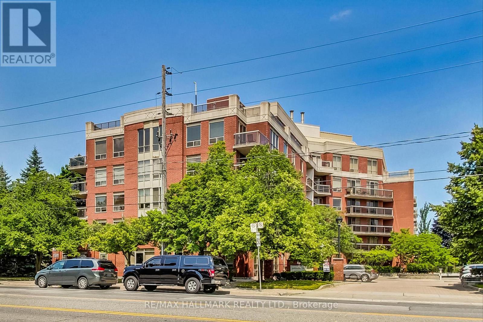405 800 Sheppard Ave W, Toronto, ON M3H 6B4