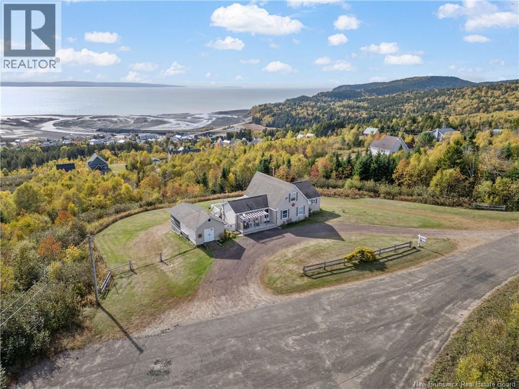 9 Brittany Ct, Alma, NB E4H 0B4