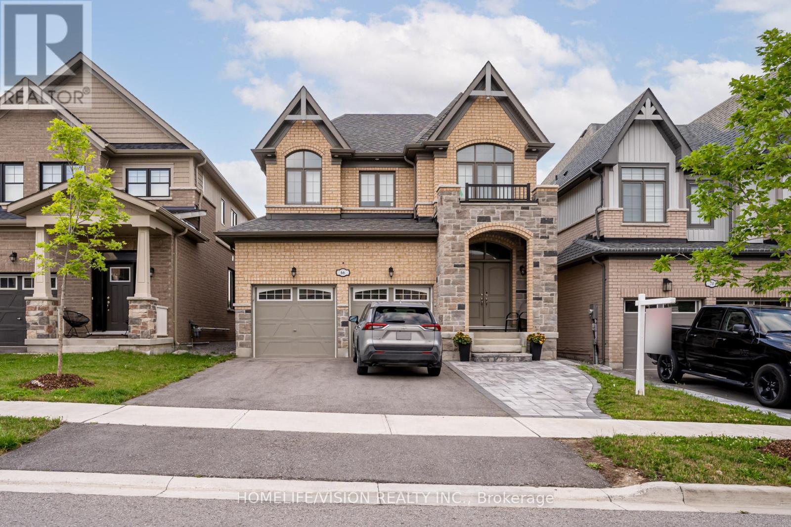 66 Chessington Ave, East Gwillimbury, ON L9N 0R5