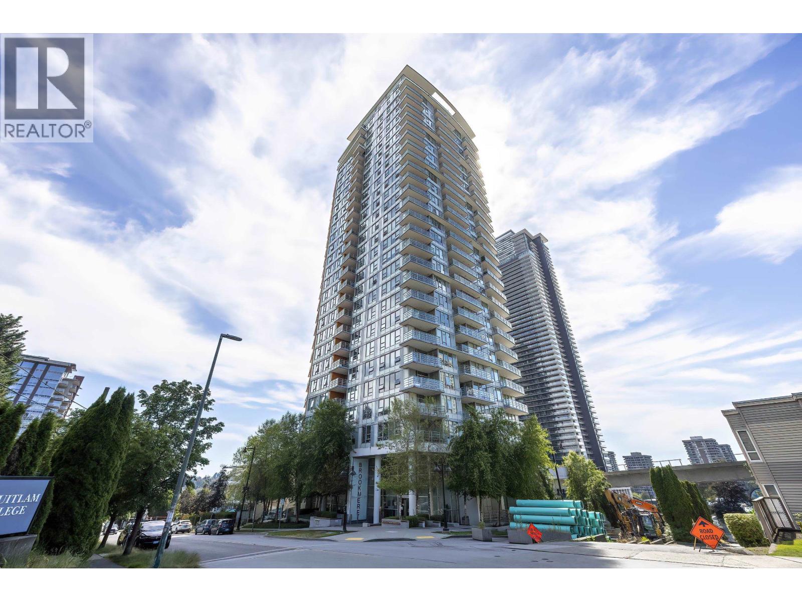 530 Whiting Way Unit 304, Coquitlam, BC V3J 0J4
