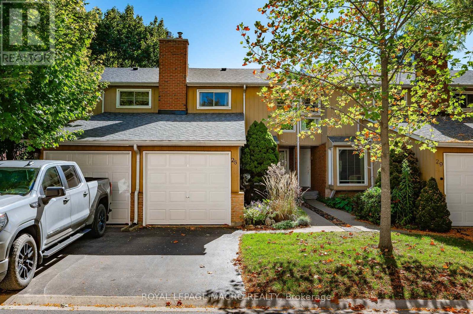 28 2385 Woodward Ave, Burlington, ON L7R 1V2