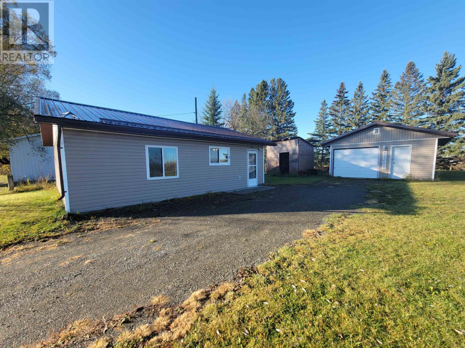 77 Church St, Pinewood, ON P0W 1K0