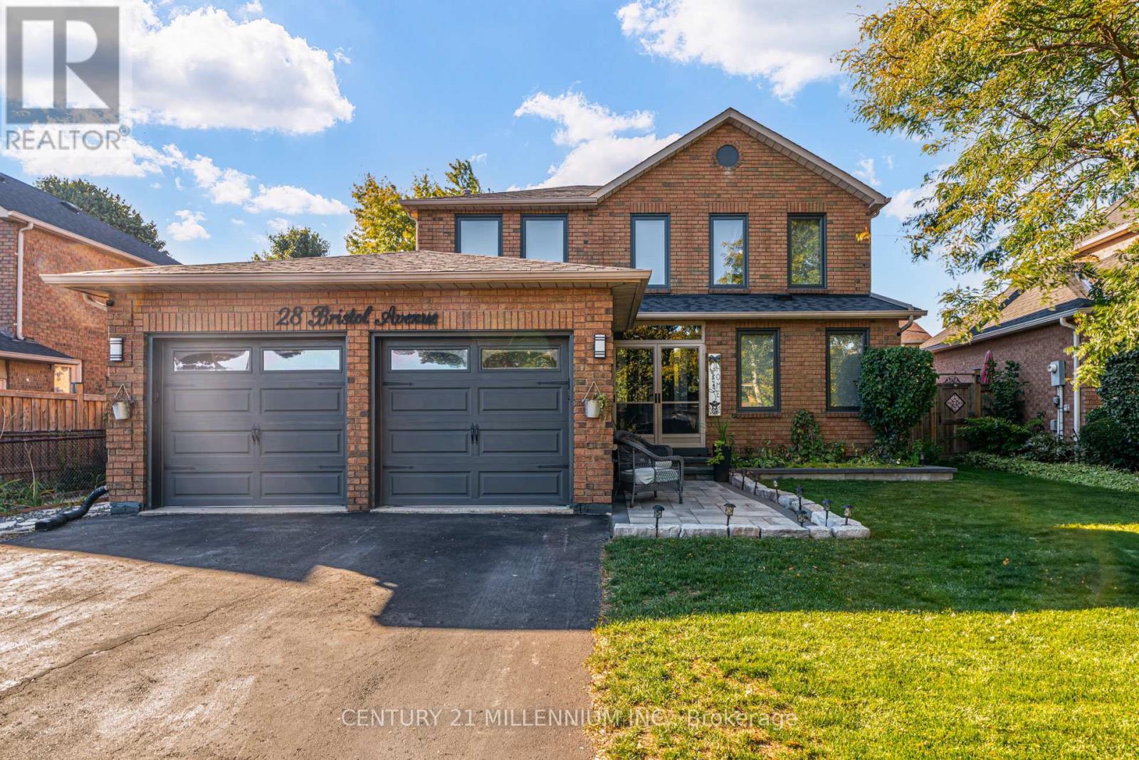 28 Bristol Ave, Brampton, ON L6X 2B3