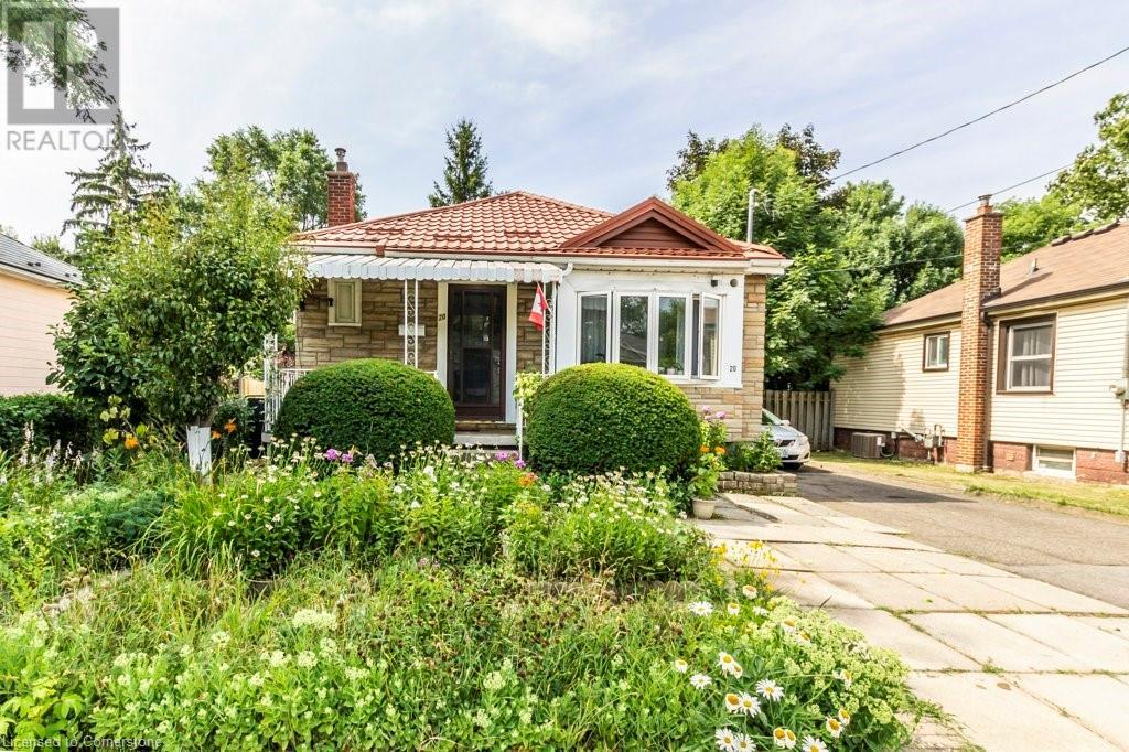 20 Audrey St, Hamilton, ON L8V 1G4