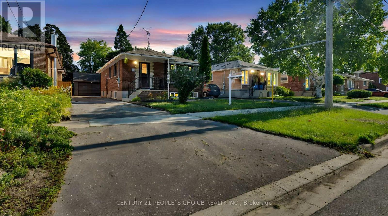 105 Byng Ave, Oshawa, ON L1G 3N2