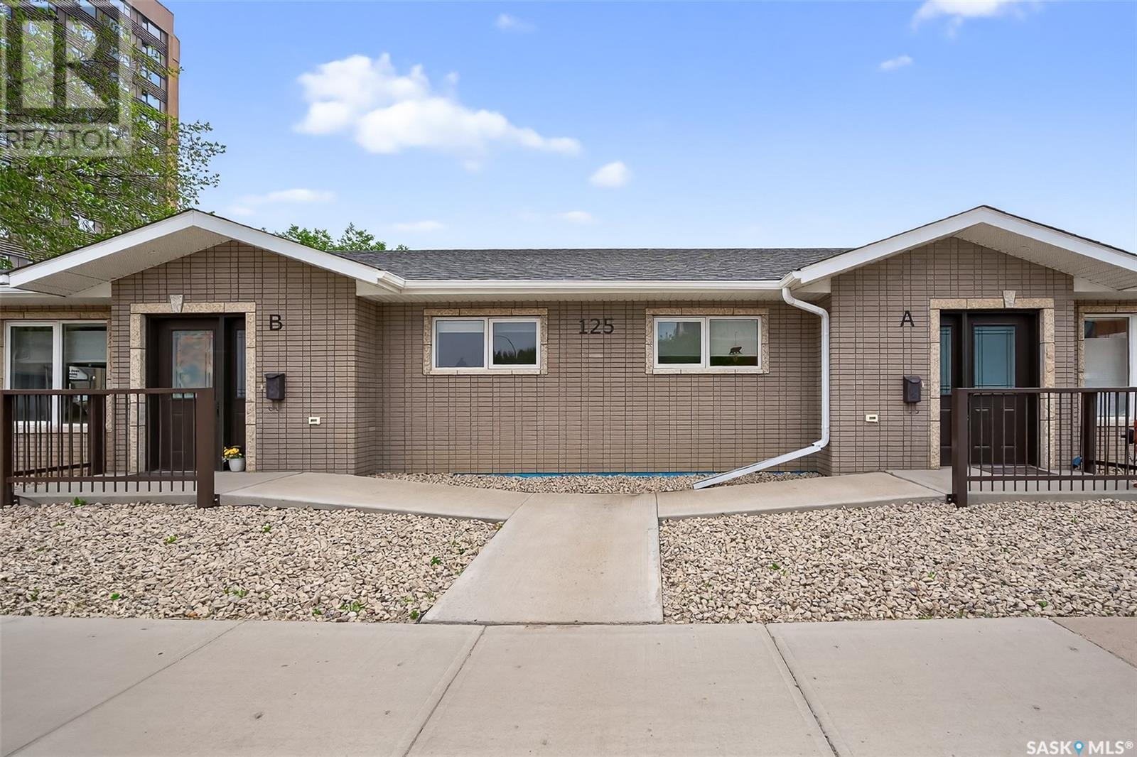 125 2nd Avenue Northeast, Moose Jaw, SK S6H 2A2