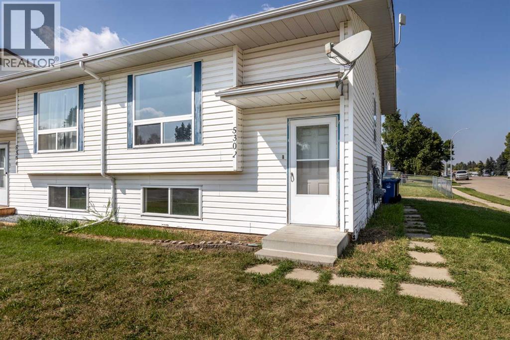 36 Street Unit 5302 #a, Innisfail, AB T4G 1G6