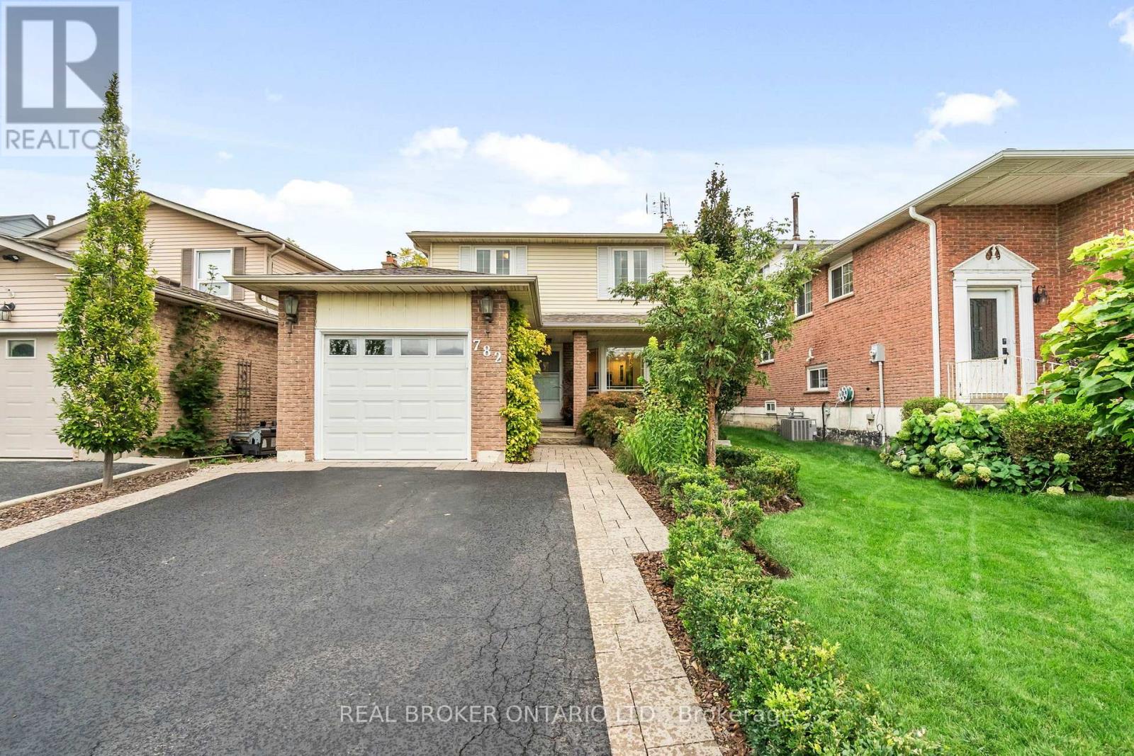 782 Laurier Ave, Milton, ON L9T 4H1