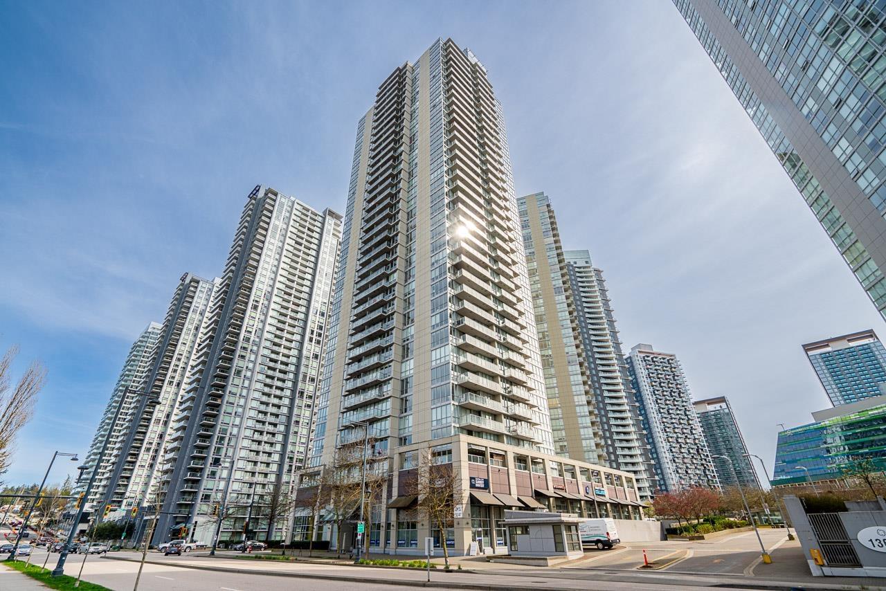 13688 100 Avenue Unit 2201, Surrey, BC V3T 0G5