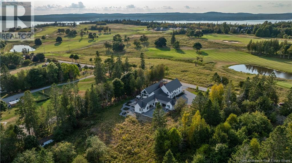 91 Cedar Ln, Saint Andrews, NB E5B 2L4