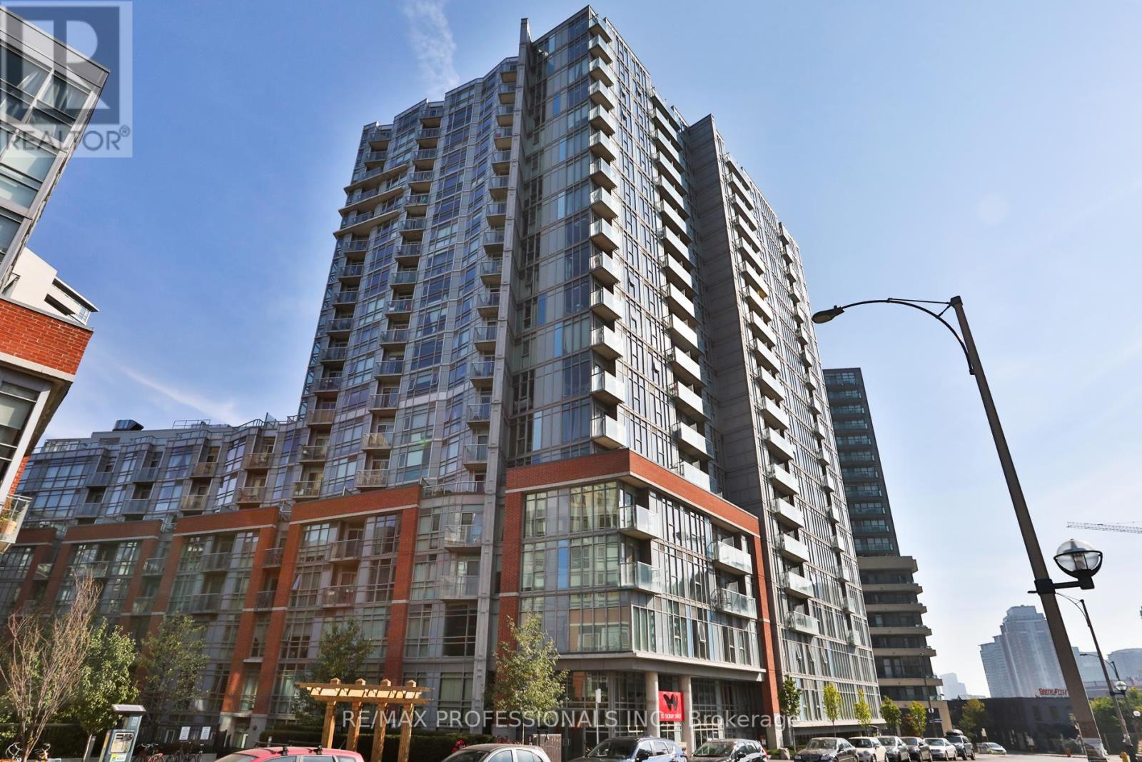 509 150 Sudbury St, Toronto Little Portugal, ON M6J 3S8
