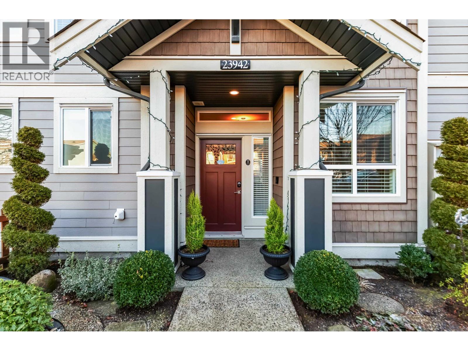 23942 Kanaka Way, Maple Ridge, BC V2W 0H7