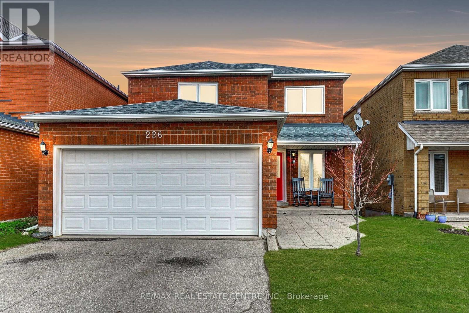 226 Howard Cres, Orangeville, ON L9W 4W6