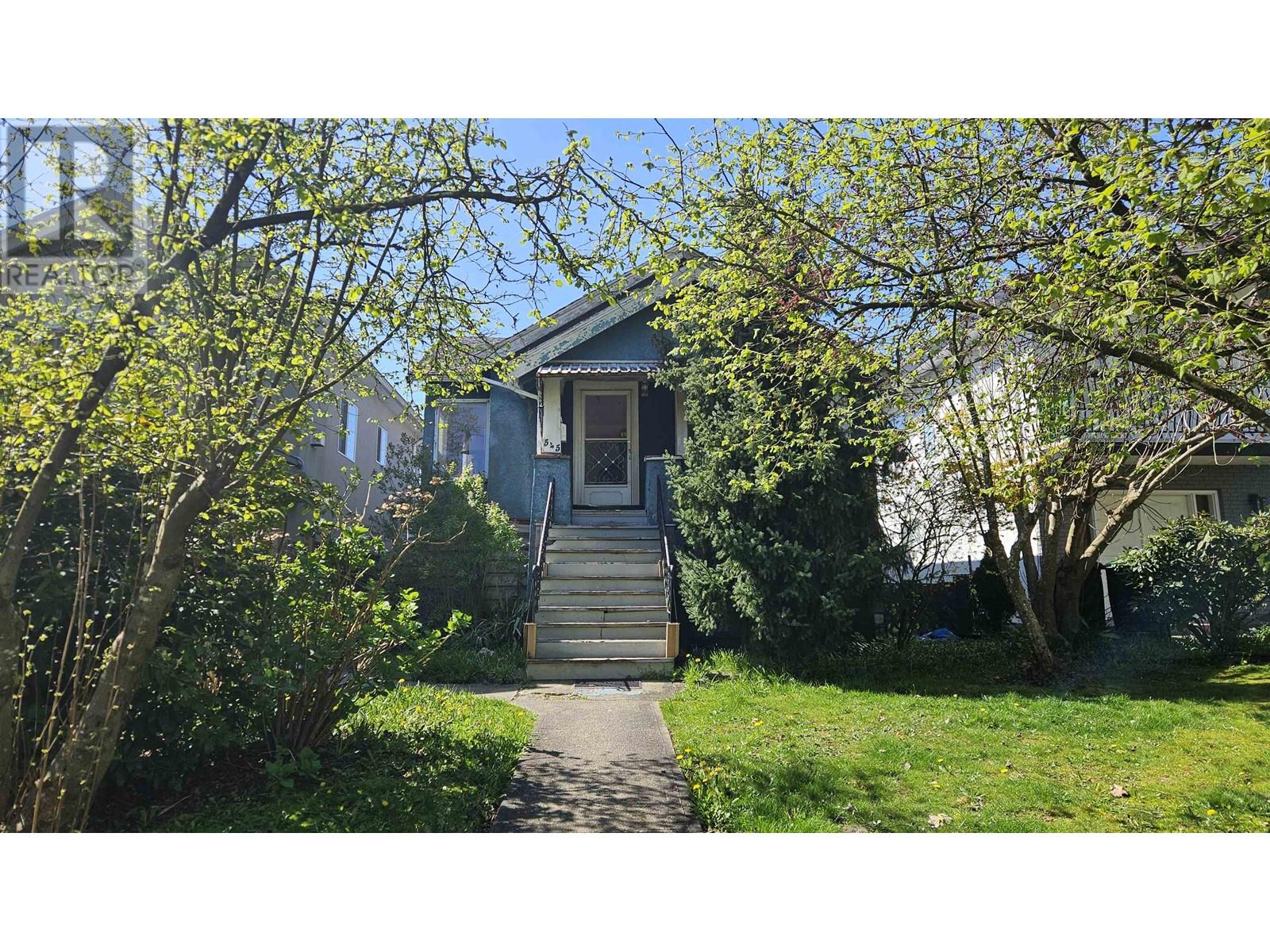 545 Skeena St, Vancouver, BC V5K 4P1