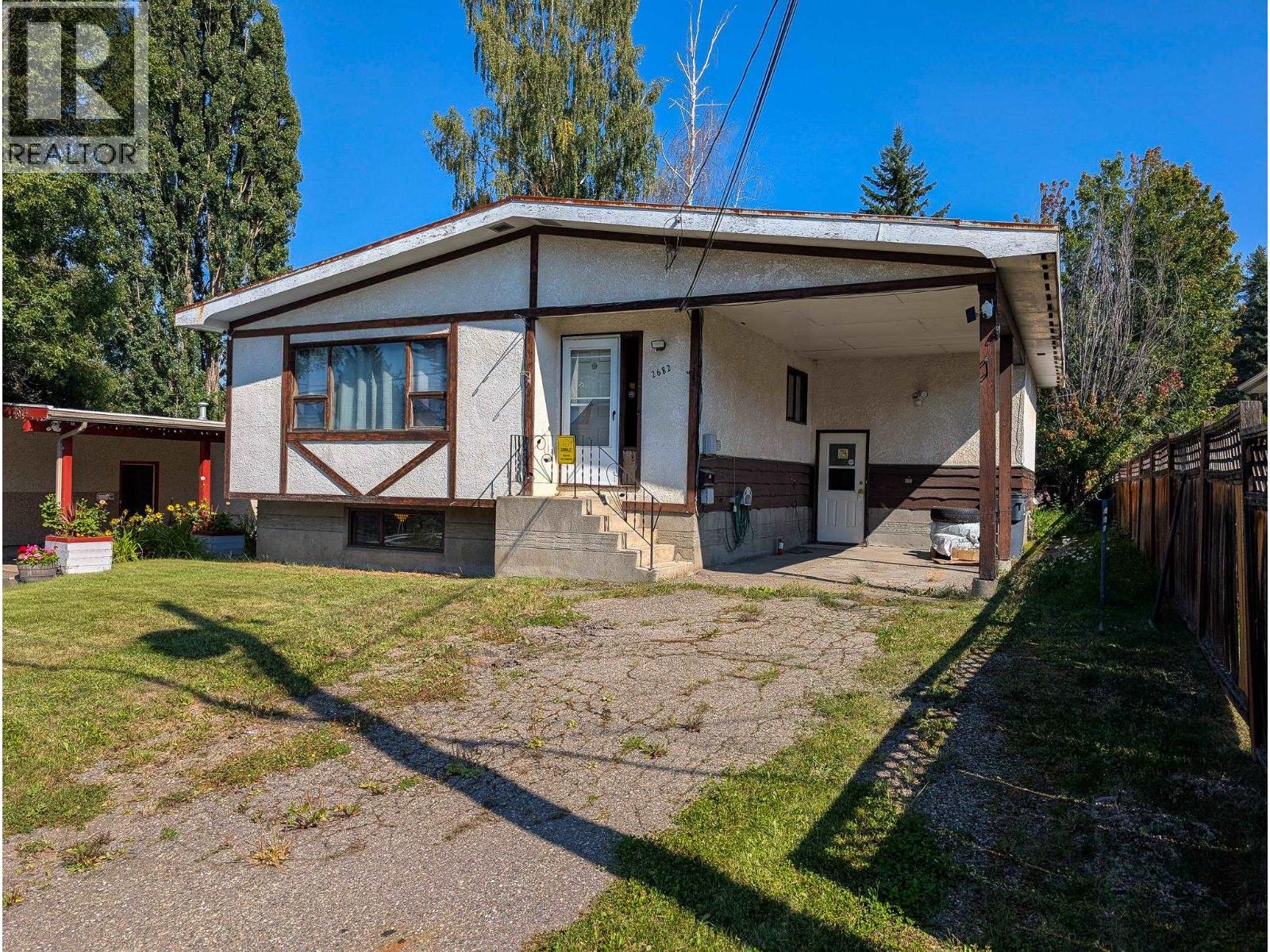 2682 Oak St, Prince George, BC V2L 5H3
