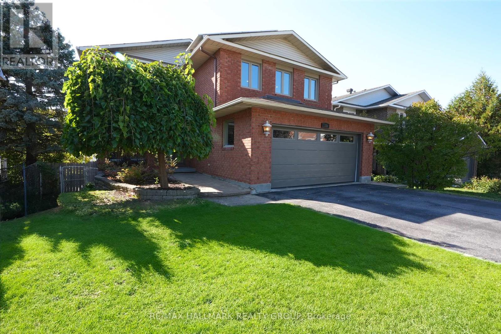 1354 Gaultois Ave, Ottawa, ON K1C 3G6
