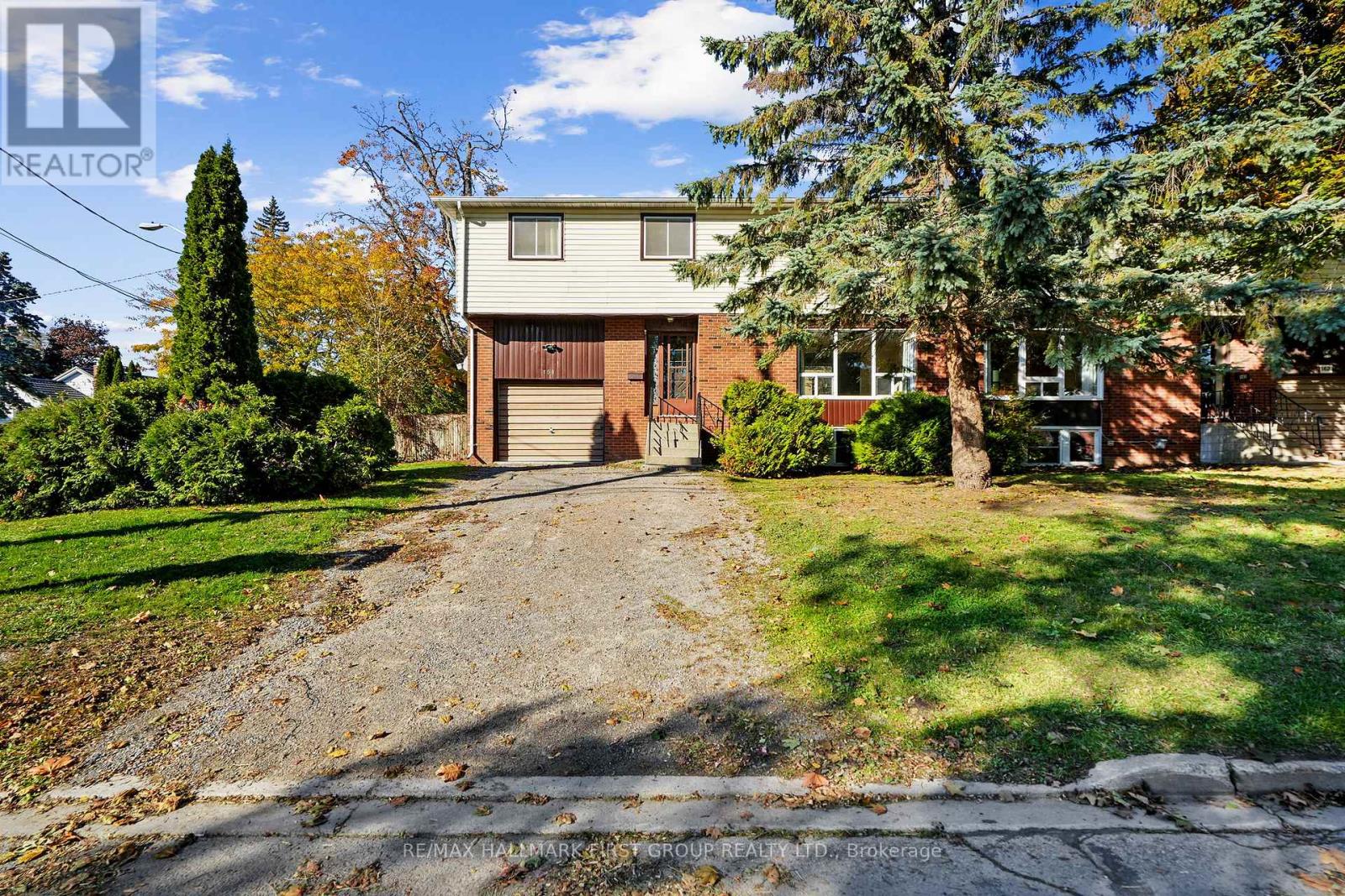 158 Queen St, Cobourg, ON K9A 4T8