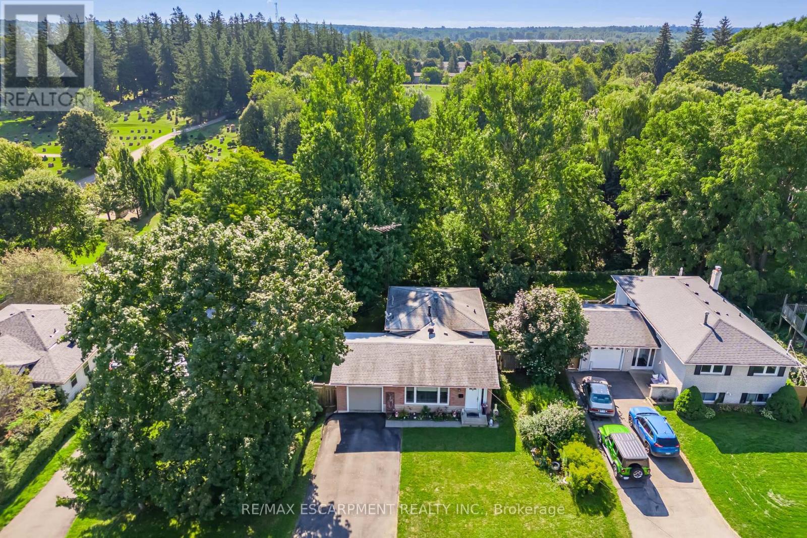 70 Cobblehill Rd, Halton Hills Ac Acton, ON L6X 1X3