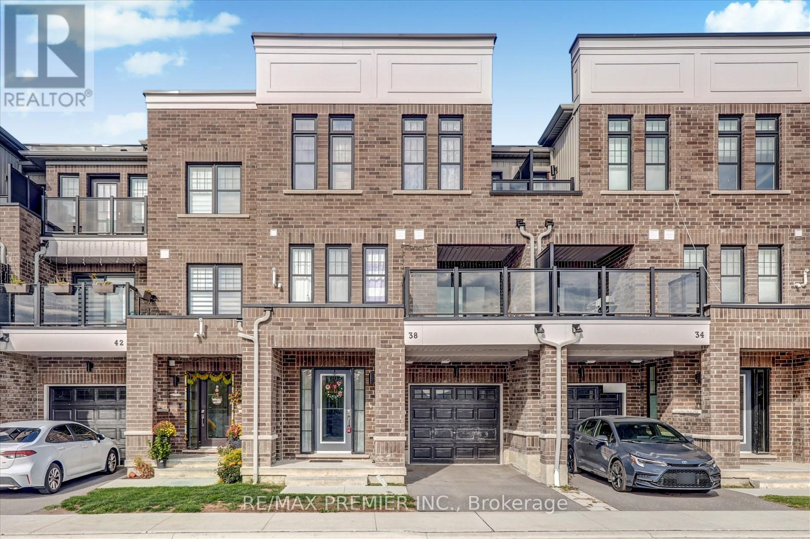 38 King William Way, Clarington, ON L1C 7E8