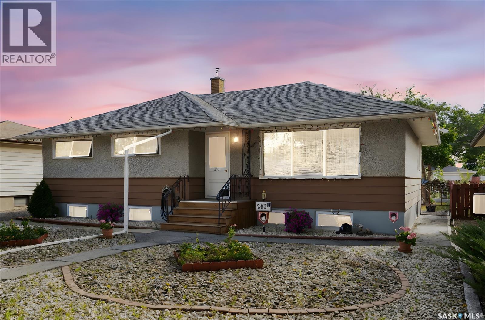 243 Montreal St N, Regina, SK S4R 2T1