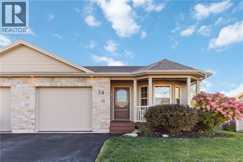 34 Langford St, Moncton, NB E1G 5M8