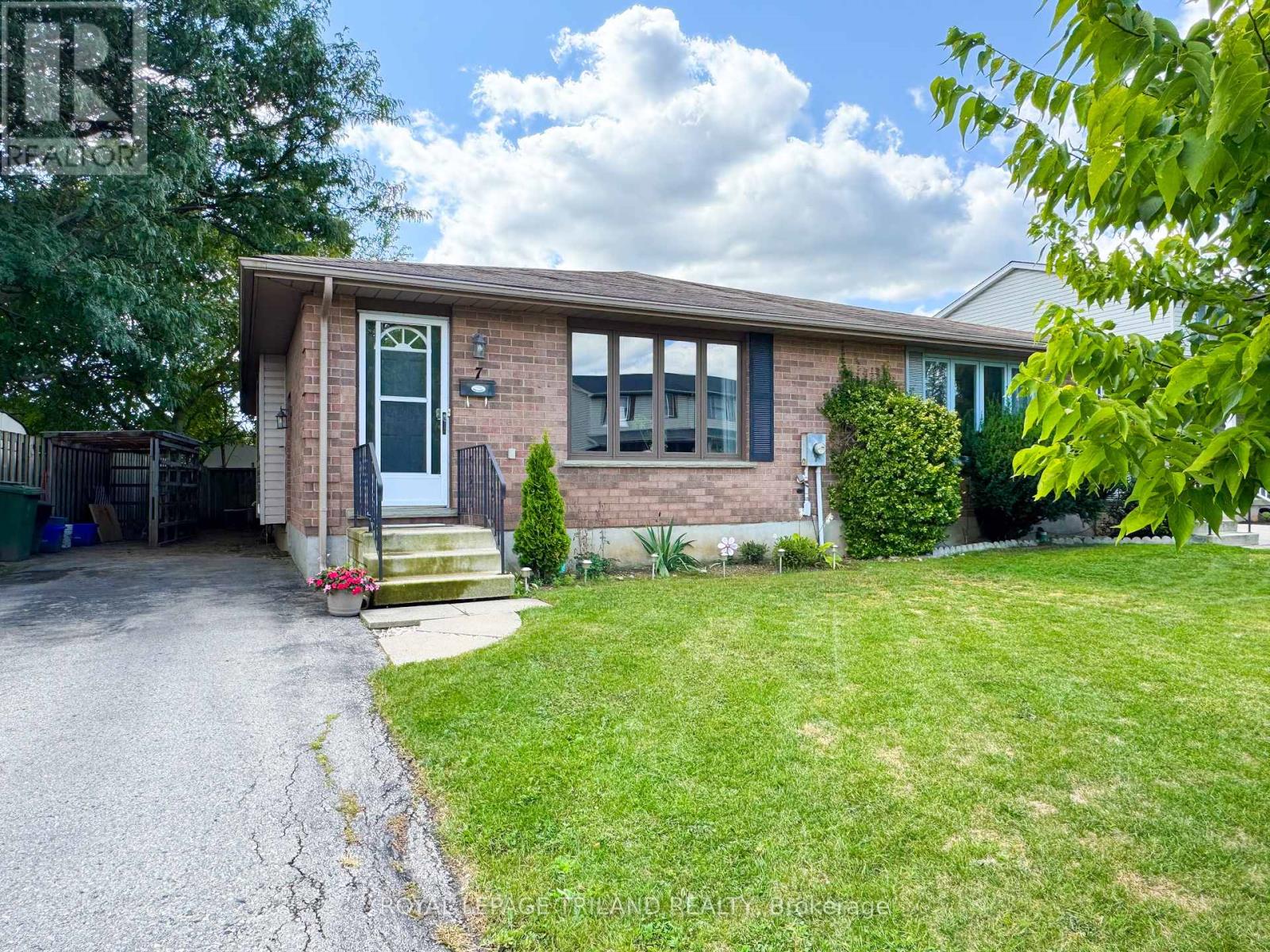 7 Golding Pl, St. Thomas, ON N5R 6B6