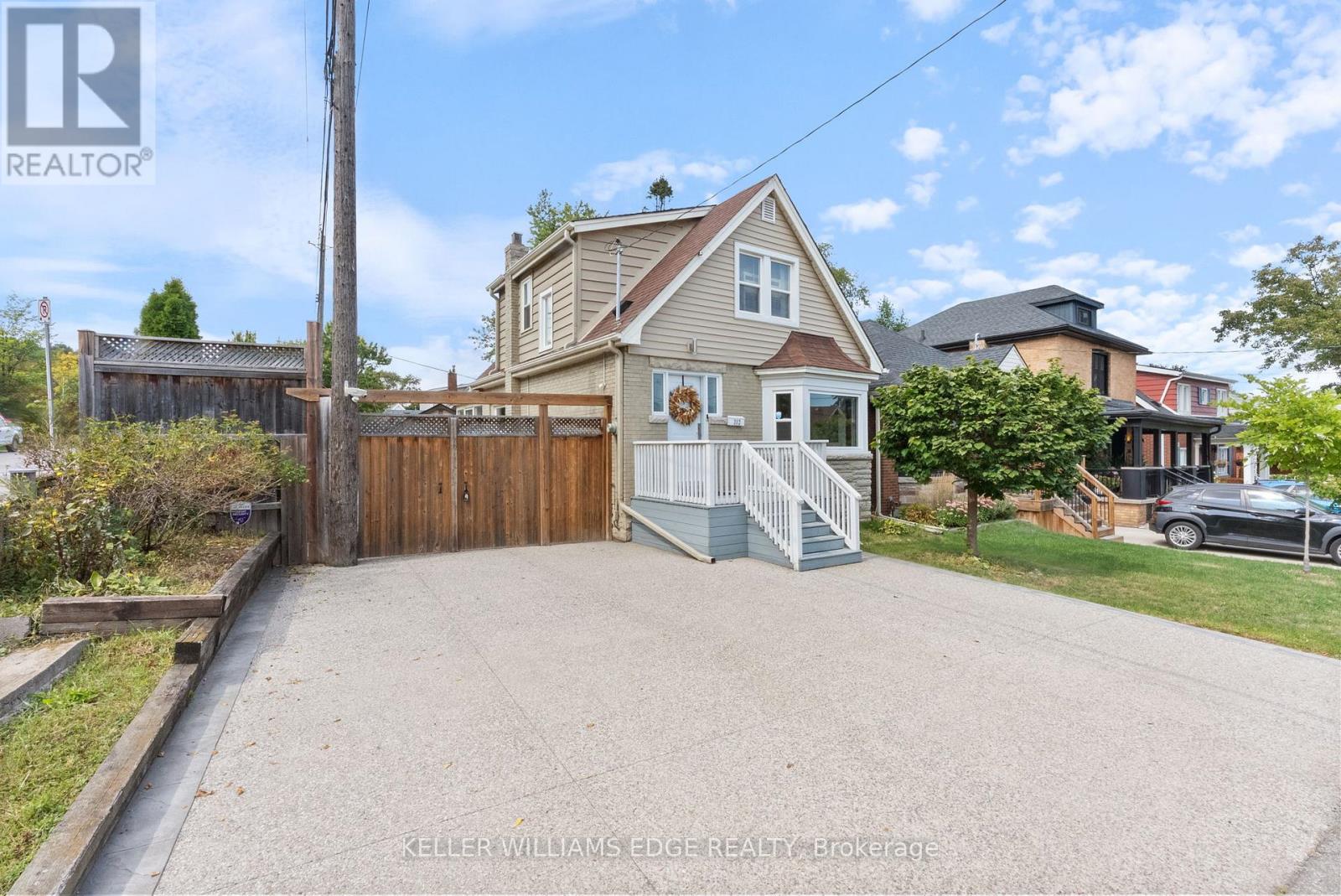 312 Wexford Ave S, Hamilton, ON L8K 2P3
