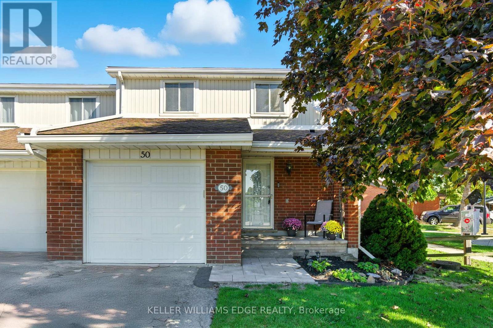 50 25 Redbury St, Hamilton, ON L8W 1P7