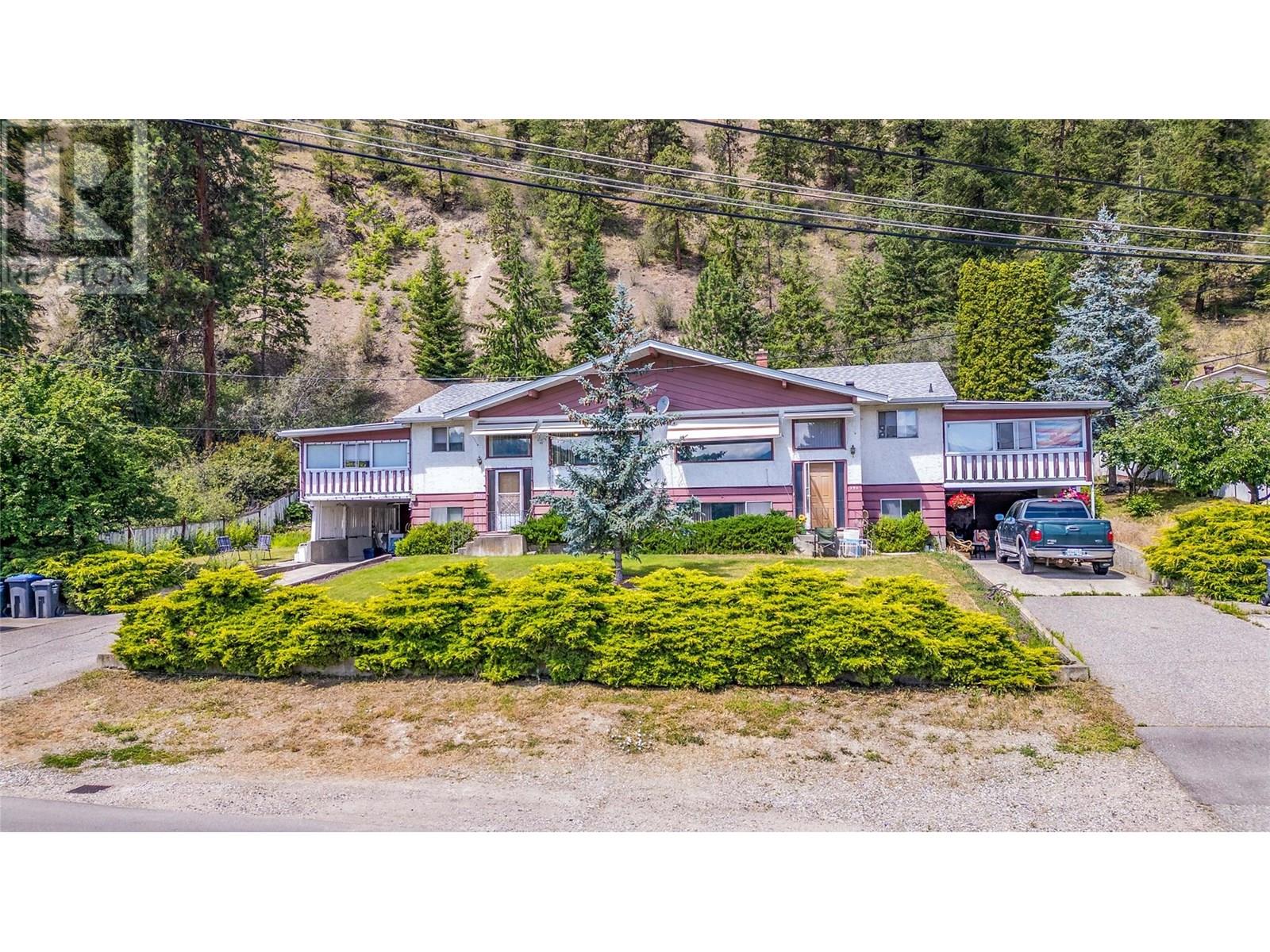 396 Moubray Rd, Kelowna, BC V1V 1R4