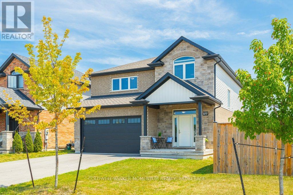 377 Willowbrook Dr, Welland, ON L3C 0G4
