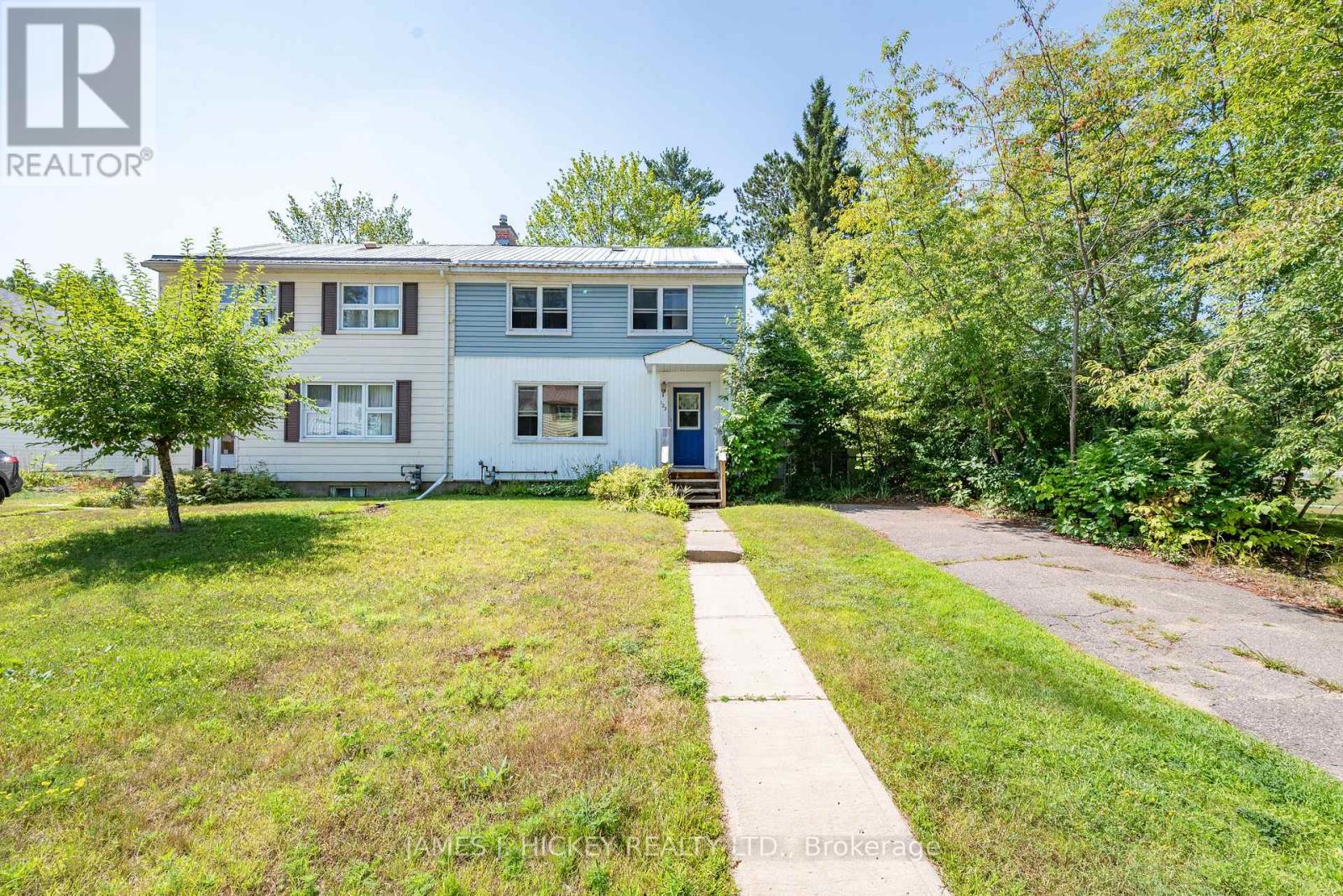 123 Algonquin St, Deep River, ON K0J 1P0