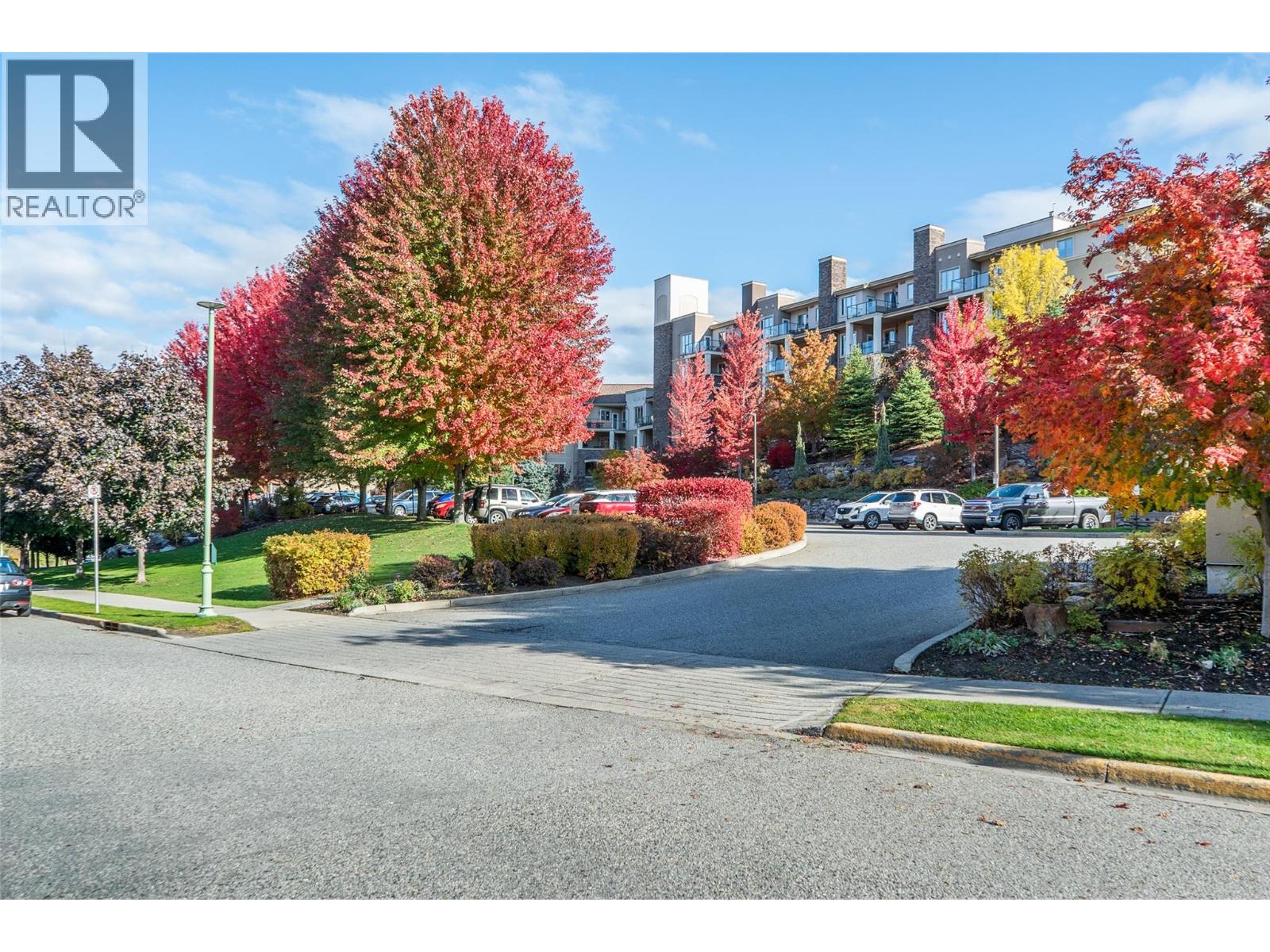 1875 Country Club Drive Unit 1514, Kelowna, BC V1V 2W7