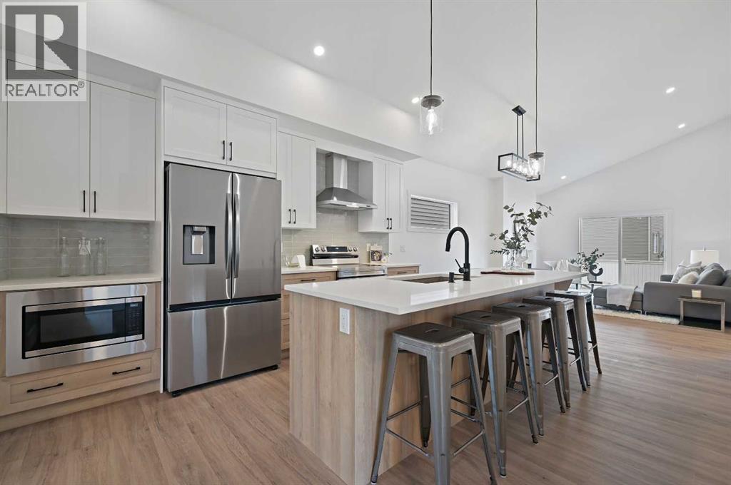 13 Bayview Mews SW, Airdrie, AB T4B 5N8