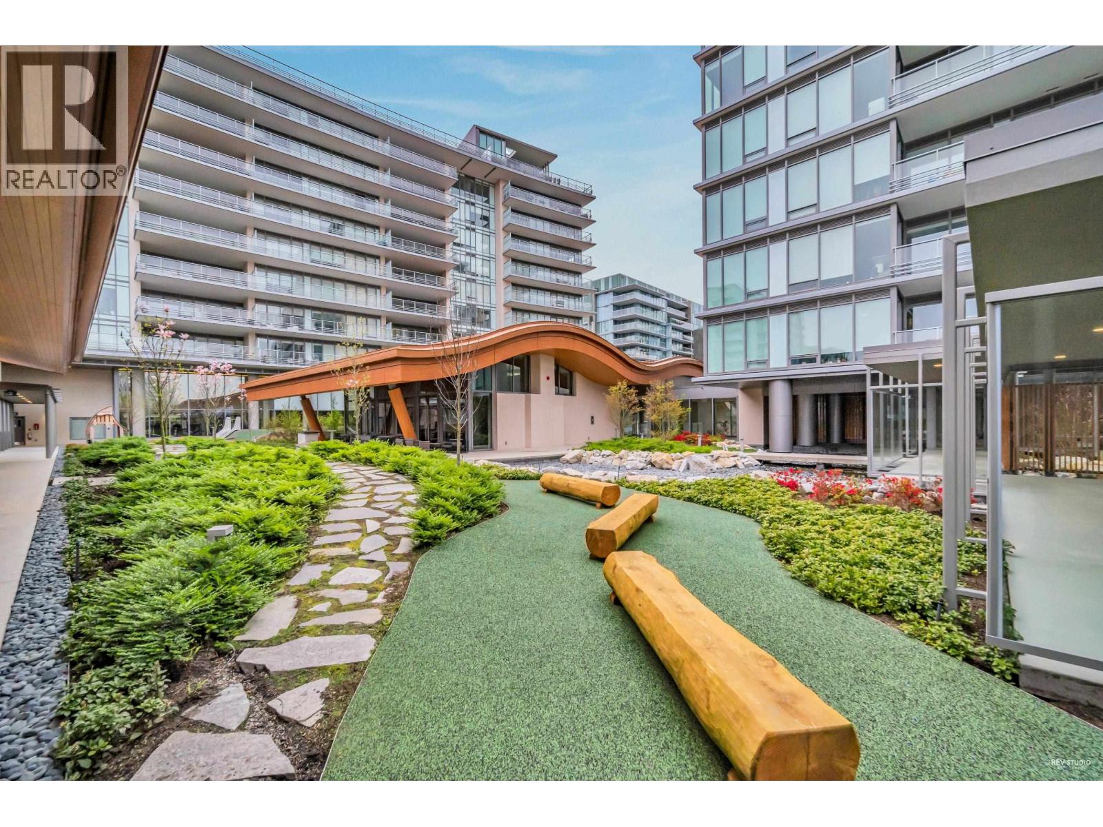 6699 River Road Unit 403, Richmond, BC V7C 0E6