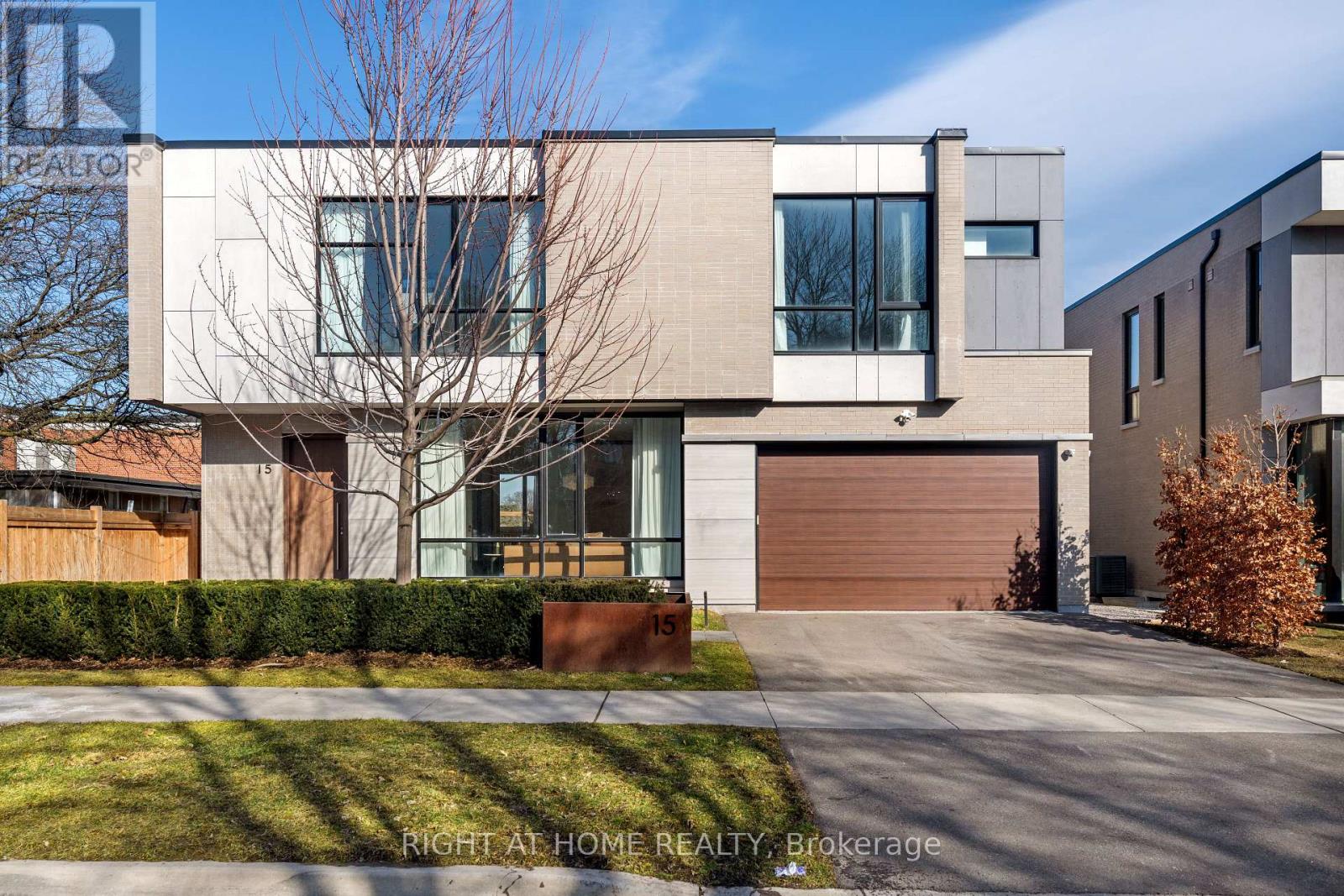15 Fairmeadow Ave, Toronto St. Andrew-windfields, ON M2P 0A5