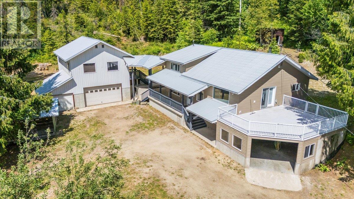 5270 Callbeck Rd, Nelson, BC V1L 6N2