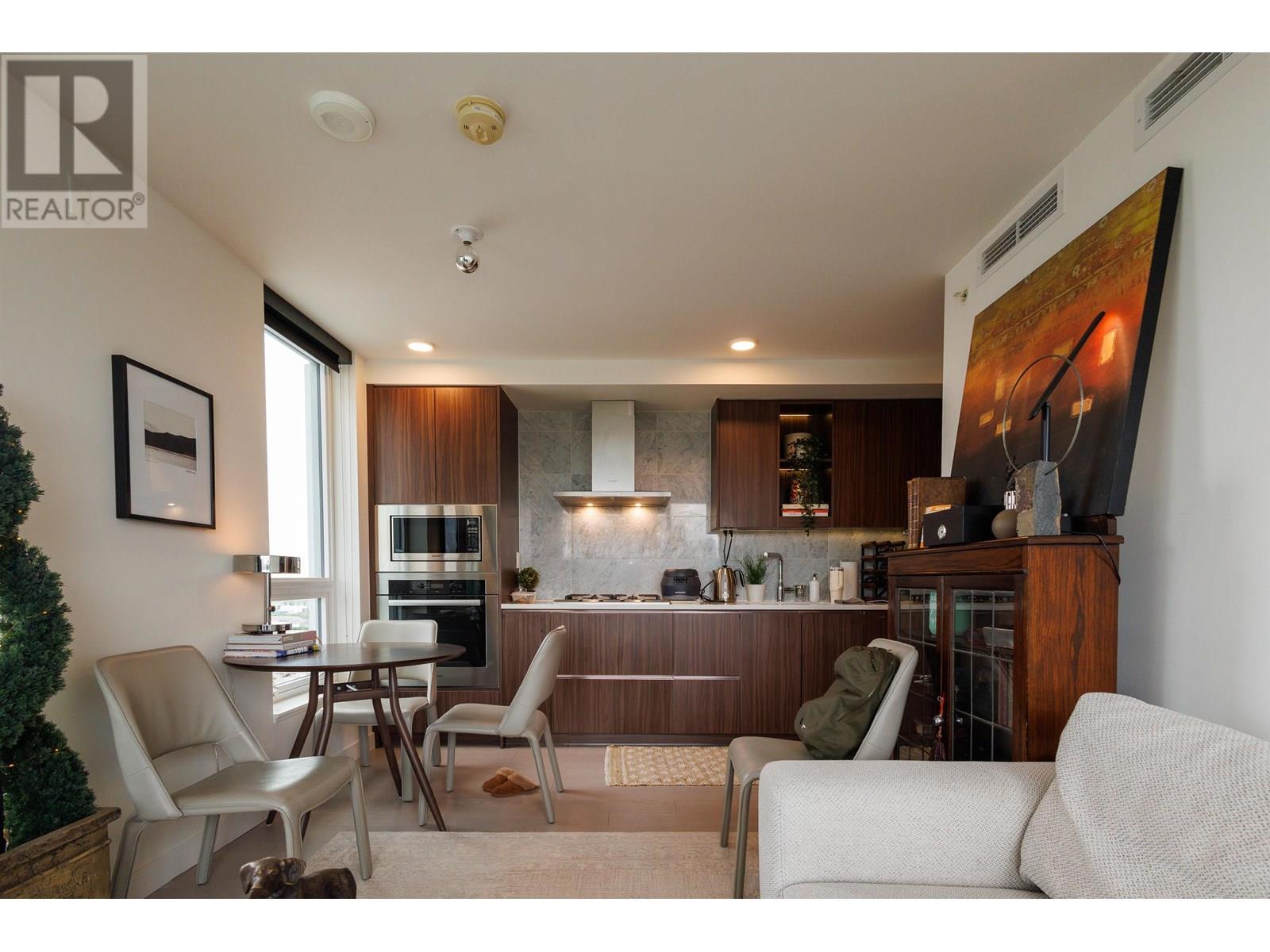 455 SW Marine Drive Unit 1809, Vancouver, BC V5X 0H3