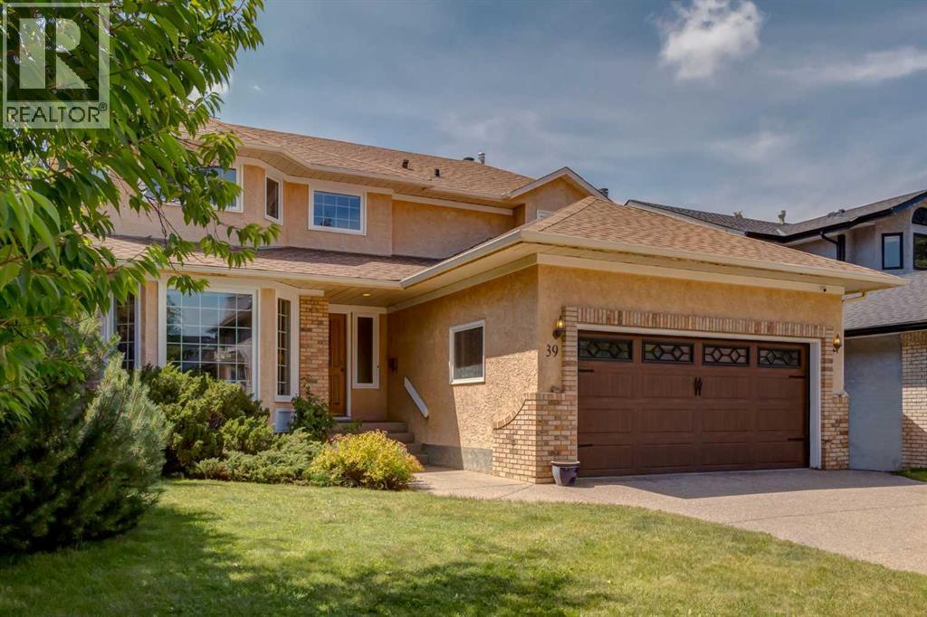 39 Canterbury Ct SW, Calgary, AB T2W 6C2