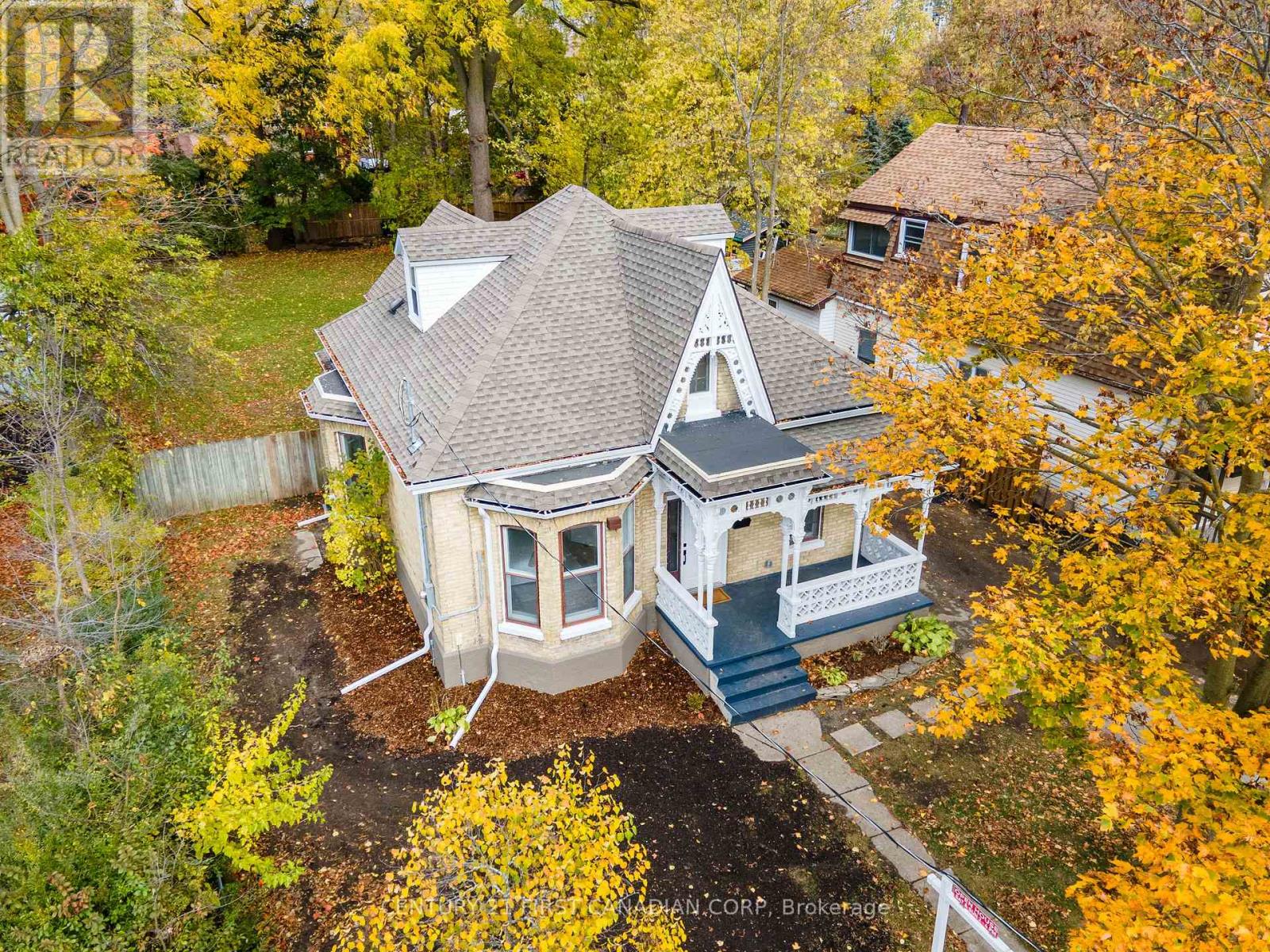 14 Euclid Ave, London, ON N6C 1C1