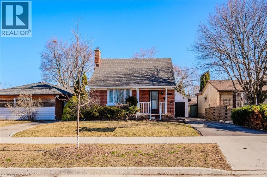 478 Greenfield Ave, Kitchener, ON N2C 1G1