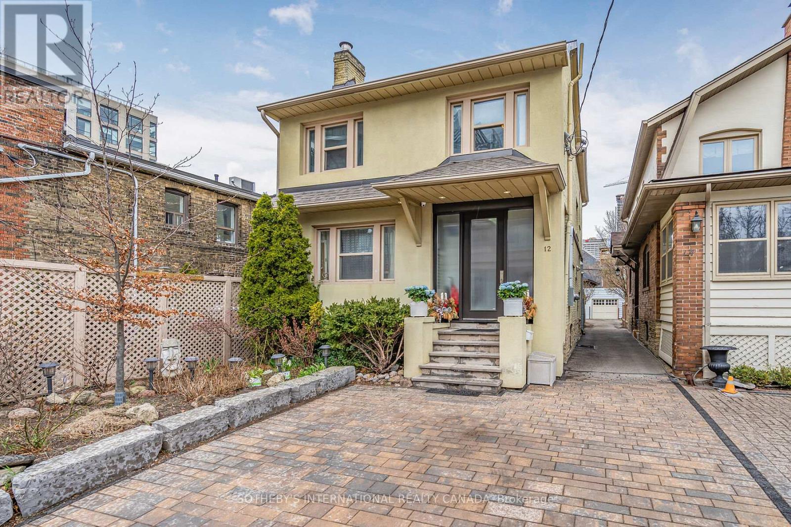 12 Belsize Dr, Toronto, ON M4S 1L4