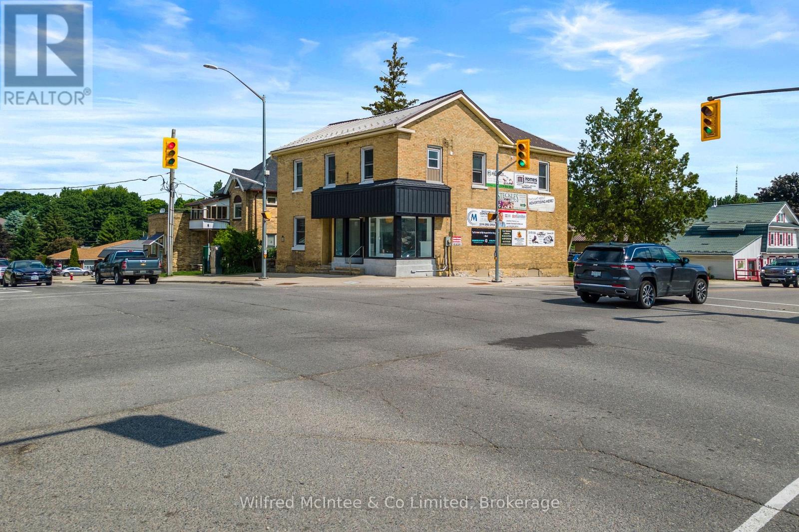 4 Elora St N, Minto, ON N0G 1Z0