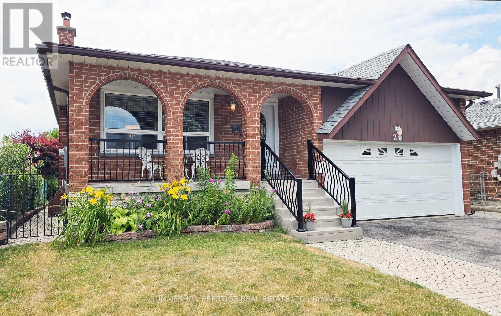 20 Cleethorpes Blvd, Toronto Agincourt South-malvern West, ON M1S 3T3