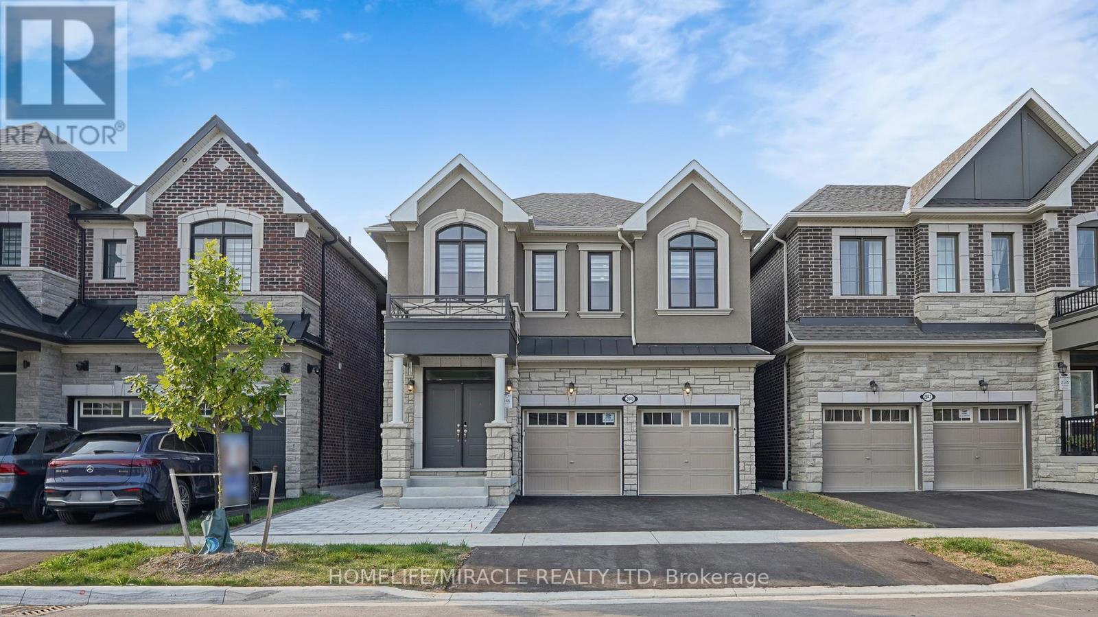 2849 Foxden Sq, Pickering, ON L1X 0N9