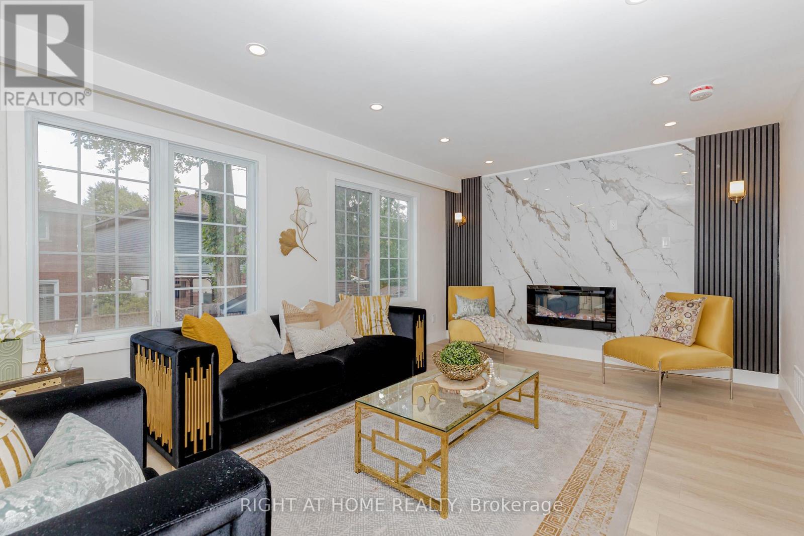 6 Bryant Ct, Brampton, ON L6X 2T1